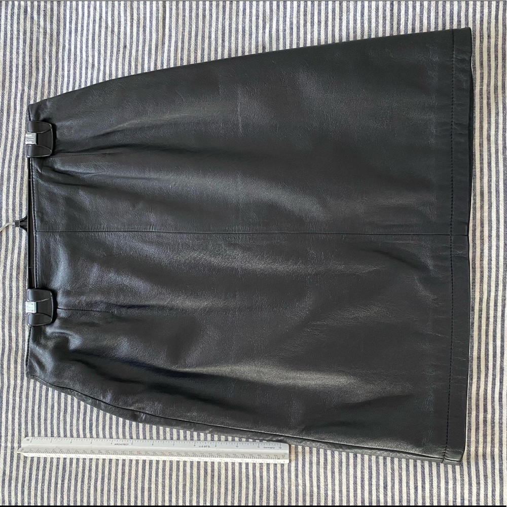Wilson’s Leather Maxima Leather Skirt, size 4